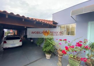 CASA COM PONTO COMERCIAL 